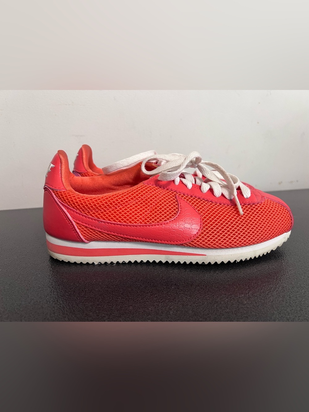 🔥 RARE Nike Classic Cortez Premium Rush Coral – Women’s 8 – Discontinued 🔥